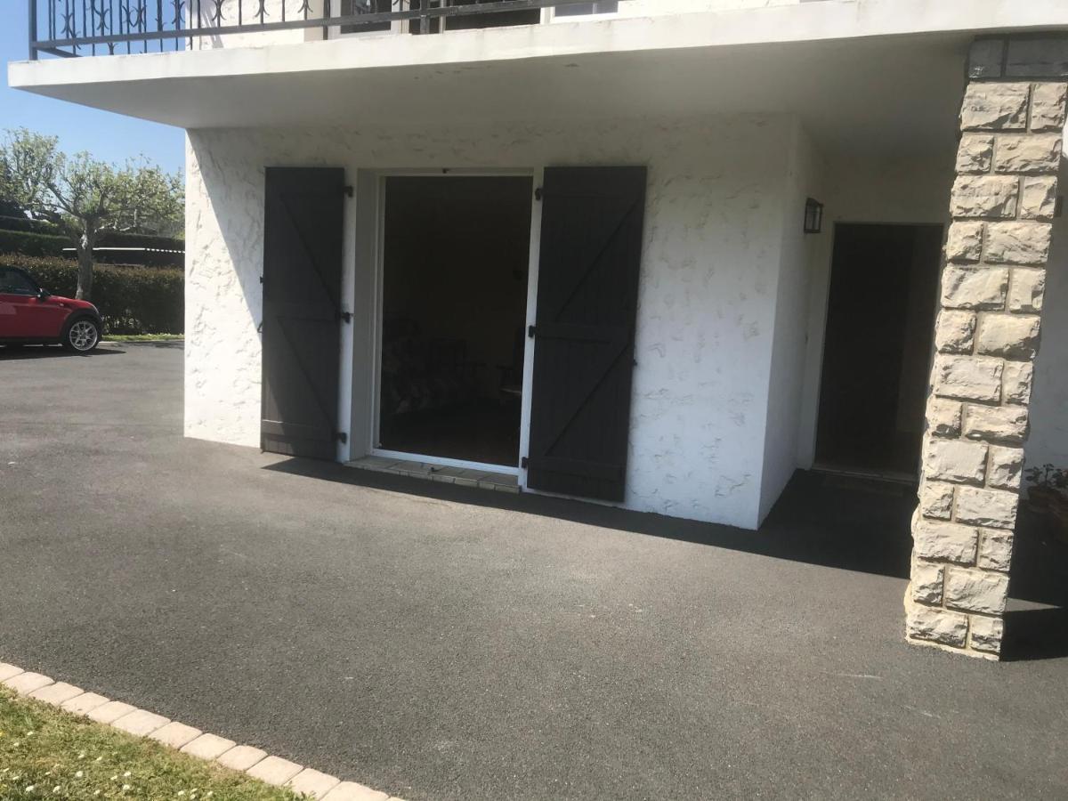 A Louer Appartement Dans Une Maison Арканг Экстерьер фото
